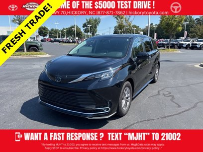 Used 2023 Toyota Sienna XLE