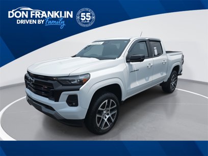 Used 2023 Chevrolet Colorado Z71 w/ Z71 Convenience Package 2