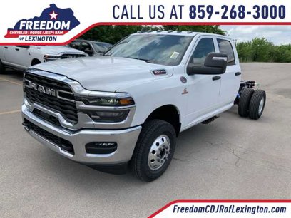 New 2025 RAM 3500 Tradesman w/ Chrome Appearance Group