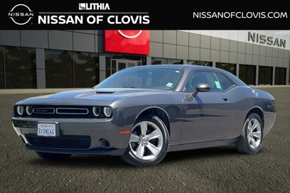 Used 2017 Dodge Challenger SXT