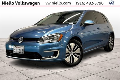Used 2016 Volkswagen e-Golf SE w/ DC Fast Charging Package
