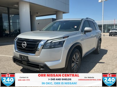 Used 2024 Nissan Pathfinder SV