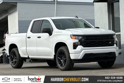 New 2025 Chevrolet Silverado 1500 Custom w/ Turbomax Blackout Package