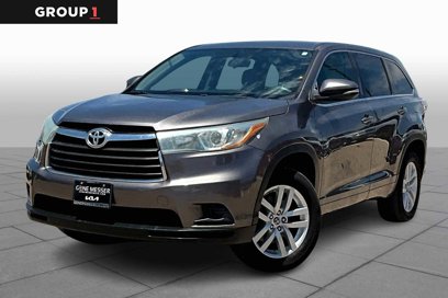 Used 2016 Toyota Highlander LE