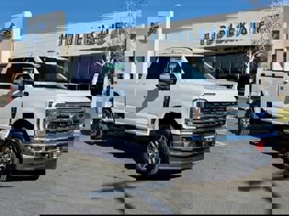 New 2025 Ford F350 Lariat w/ Camper Package