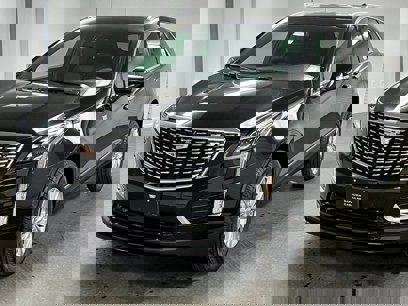 New 2025 Cadillac XT5 Luxury