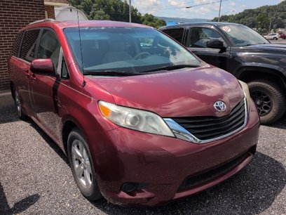Used 2012 Toyota Sienna LE