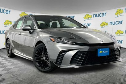 New 2025 Toyota Camry SE