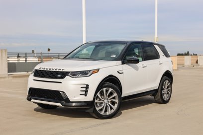 New 2025 Land Rover Discovery Sport Dynamic SE