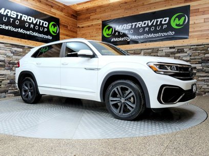 Used 2020 Volkswagen Atlas Cross Sport SE w/ Panoramic Sunroof Package