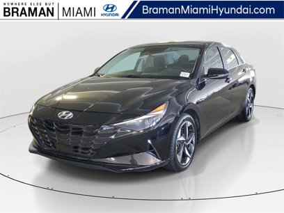 Certified 2023 Hyundai Elantra Limited w/ Preferred Accessory Package