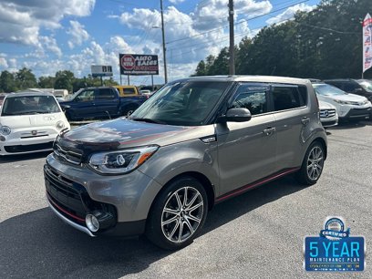 Used 2017 Kia Soul ! w/ Tech Package