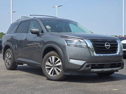Used 2023 Nissan Pathfinder SL