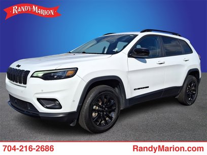 Used 2023 Jeep Cherokee Altitude Lux