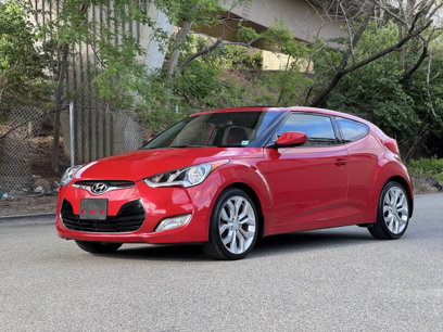 Used 2013 Hyundai Veloster w/ Style Pkg