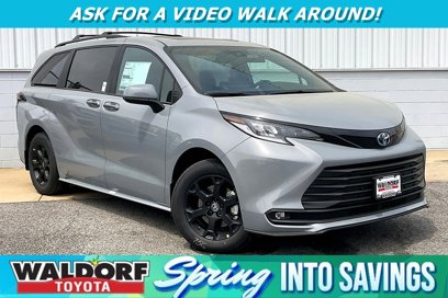New 2025 Toyota Sienna XLE Woodland Edition