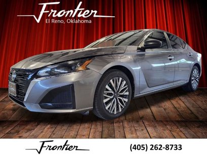 Used 2024 Nissan Altima 2.5 SV