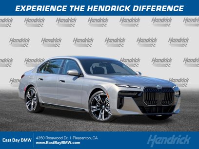 New 2025 BMW 740i w/ Premium Package