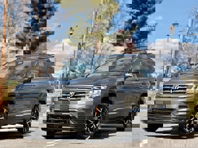 Used 2021 Volkswagen Tiguan SE R-Line