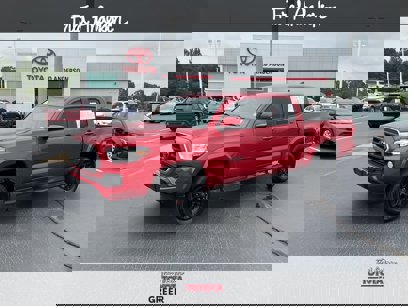 Used 2022 Toyota Tacoma SR5