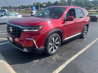 Used 2025 Honda Pilot Elite