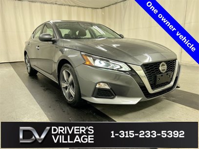 Used 2022 Nissan Altima 2.5 SV w/ SV Premium Package