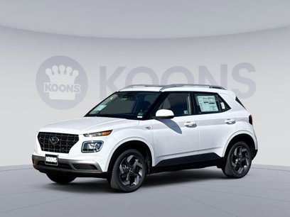 New 2025 Hyundai Venue SEL