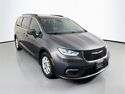 Used 2022 Chrysler Pacifica Touring-L