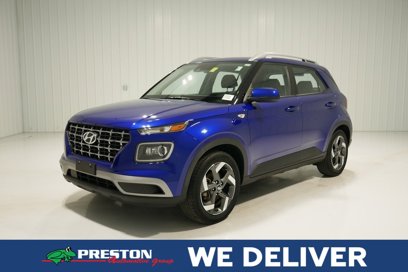 Certified 2022 Hyundai Venue Limited w/ Cargo Package