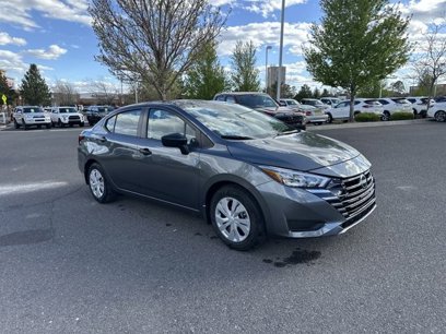 New 2025 Nissan Versa S w/ Trunk Package