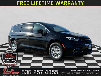 New 2025 Chrysler Pacifica Select