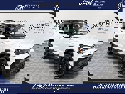 New 2025 Volkswagen Taos SE