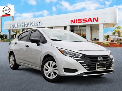 New 2025 Nissan Versa S w/ Trunk Package