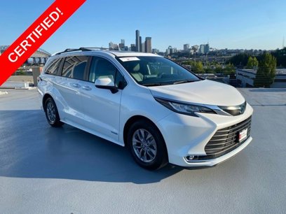 Certified 2021 Toyota Sienna XLE w/ XLE Plus Package