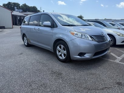 Used 2015 Toyota Sienna LE