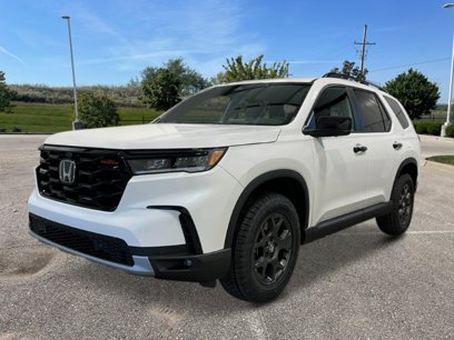 New 2025 Honda Pilot TrailSport