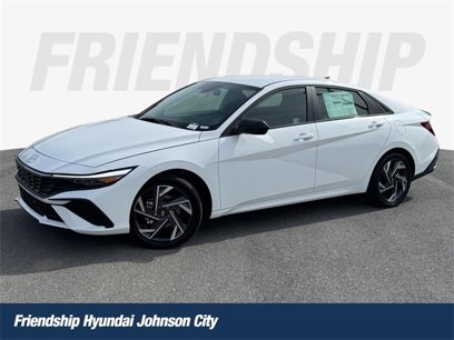 New 2025 Hyundai Elantra SEL