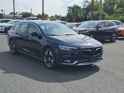 Used 2019 Buick Regal Essence w/ Driver Confidence Package I