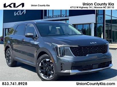 New 2025 Kia Sorento S