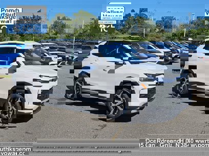 New 2025 Volkswagen Tiguan SE