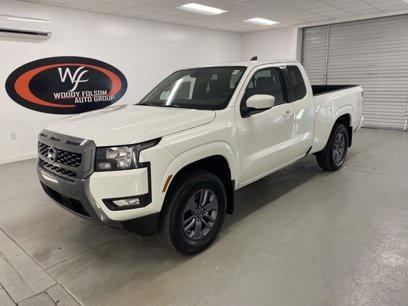 New 2025 Nissan Frontier SV w/ SV Convenience Package