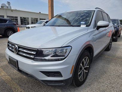 Used 2018 Volkswagen Tiguan SE w/ Panoramic Sunroof Package