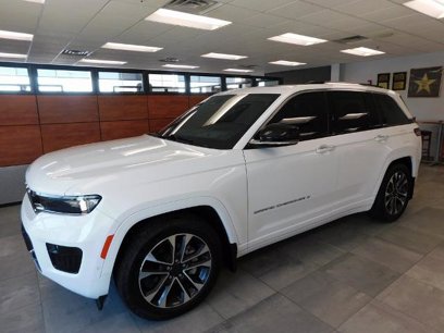 Used 2022 Jeep Grand Cherokee Overland w/ Luxury Tech Group IV
