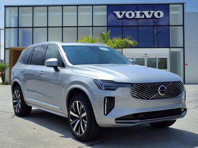 New 2025 Volvo XC90 B5 Core w/ Protection Package Premier