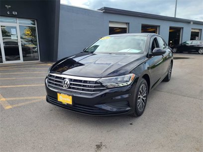 Used 2020 Volkswagen Jetta SE w/ SE Cold Weather Package