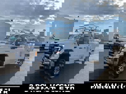 New 2025 GMC Sierra 2500 Pro w/ Convenience Package