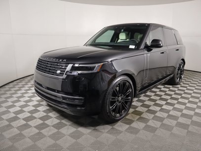New 2025 Land Rover Range Rover SE