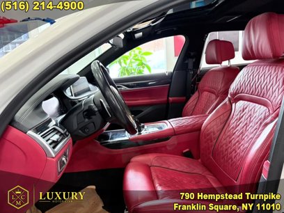Used 2022 BMW 750i xDrive w/ Executive Package