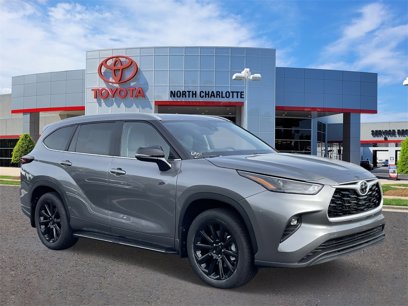 New 2025 Toyota Highlander XLE