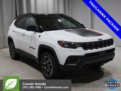 Used 2025 Jeep Compass Trailhawk